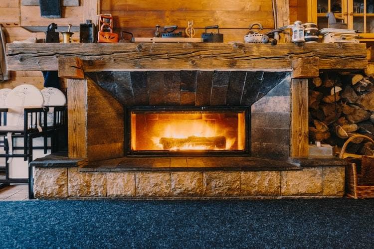 DIY Fireplace Mantel