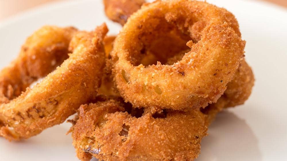 Beer-Battered Rice-Puffed Onion Rings