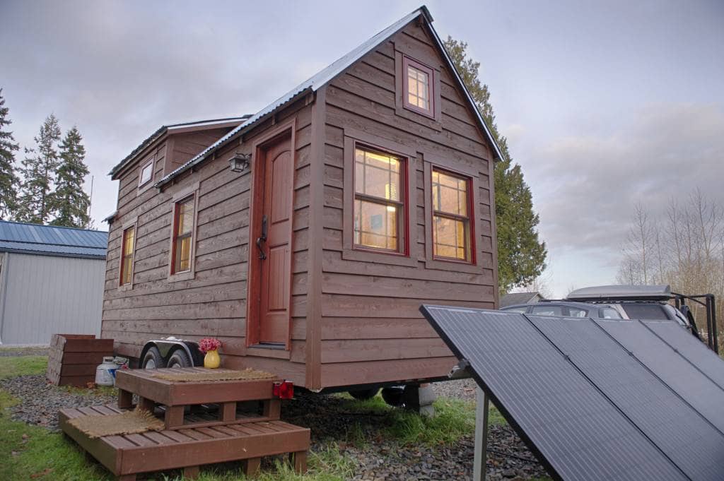 The Inner Bigness of Tiny Homes