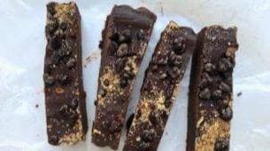 How to Make Dark Chocolate Fudge