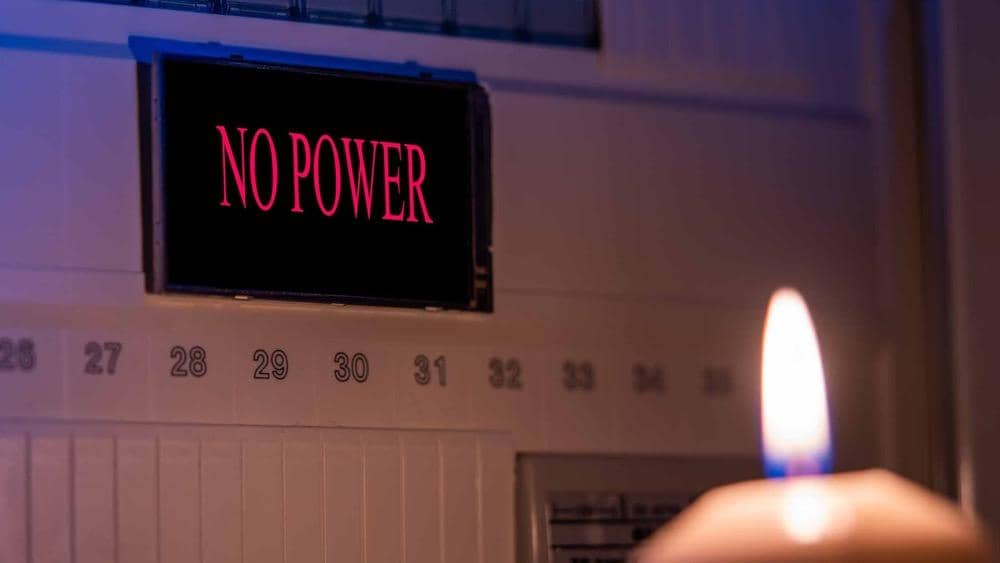 How to Prep for a Power Outage That Lasts Longer Than 1 Day